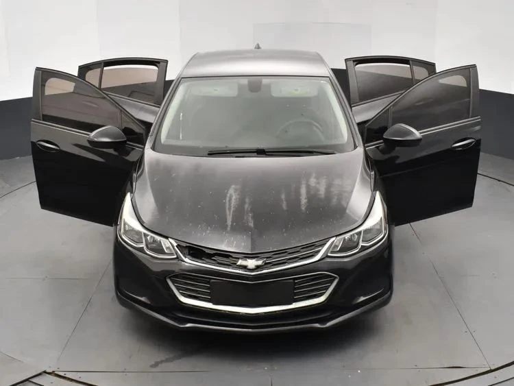 2018 Chevrolet Cruze - Image 10 of 12