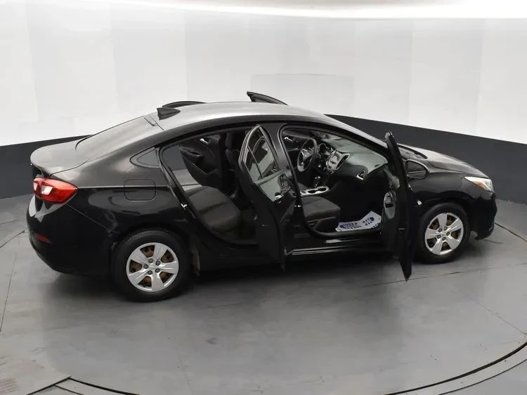 2018 Chevrolet Cruze - Image 6 of 12