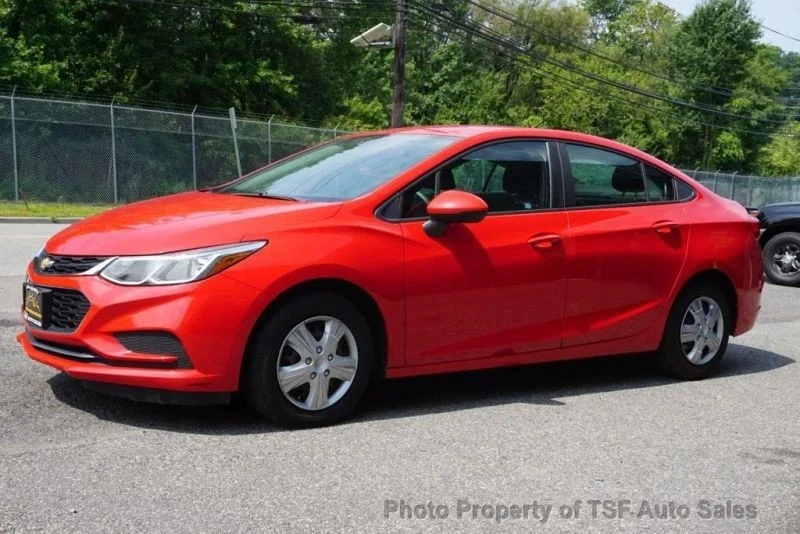 2018 Chevrolet Cruze - Image 3 of 12