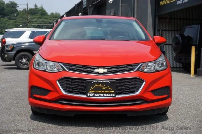 2018 Chevrolet Cruze - Image 2 of 12
