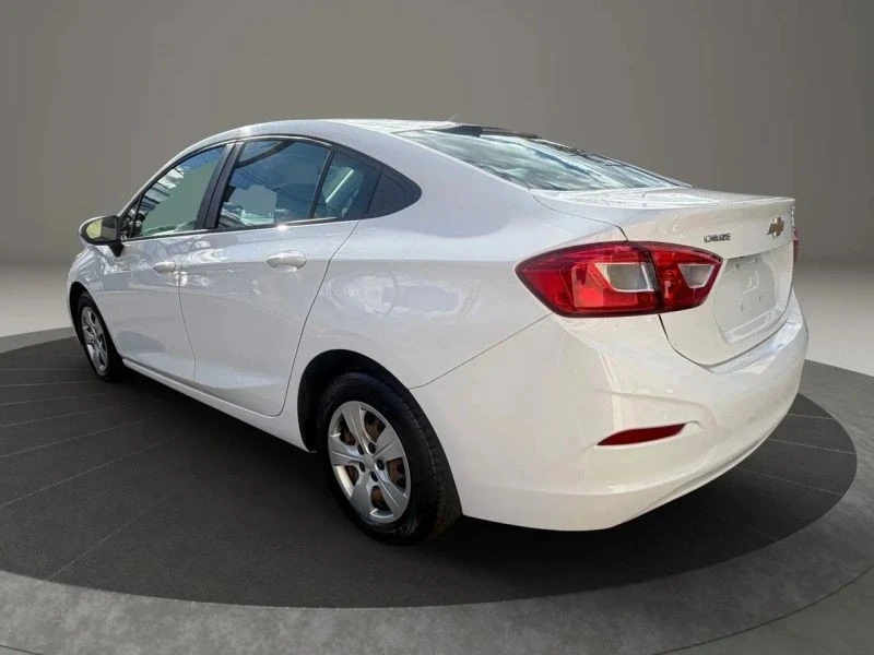 2018 Chevrolet Cruze - Image 7 of 12