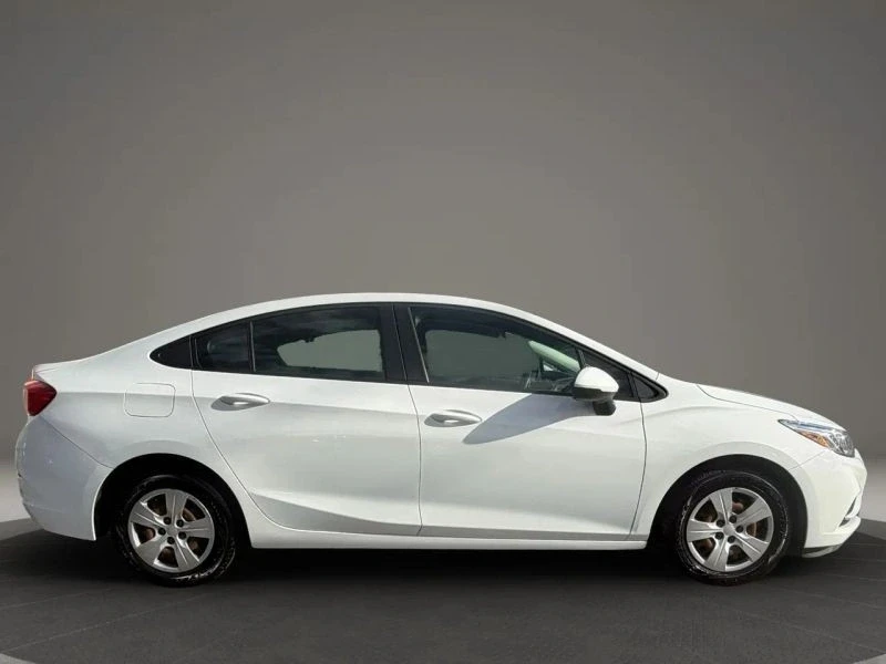 2018 Chevrolet Cruze - Image 4 of 12