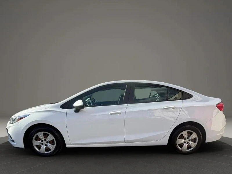 2018 Chevrolet Cruze - Image 8 of 12