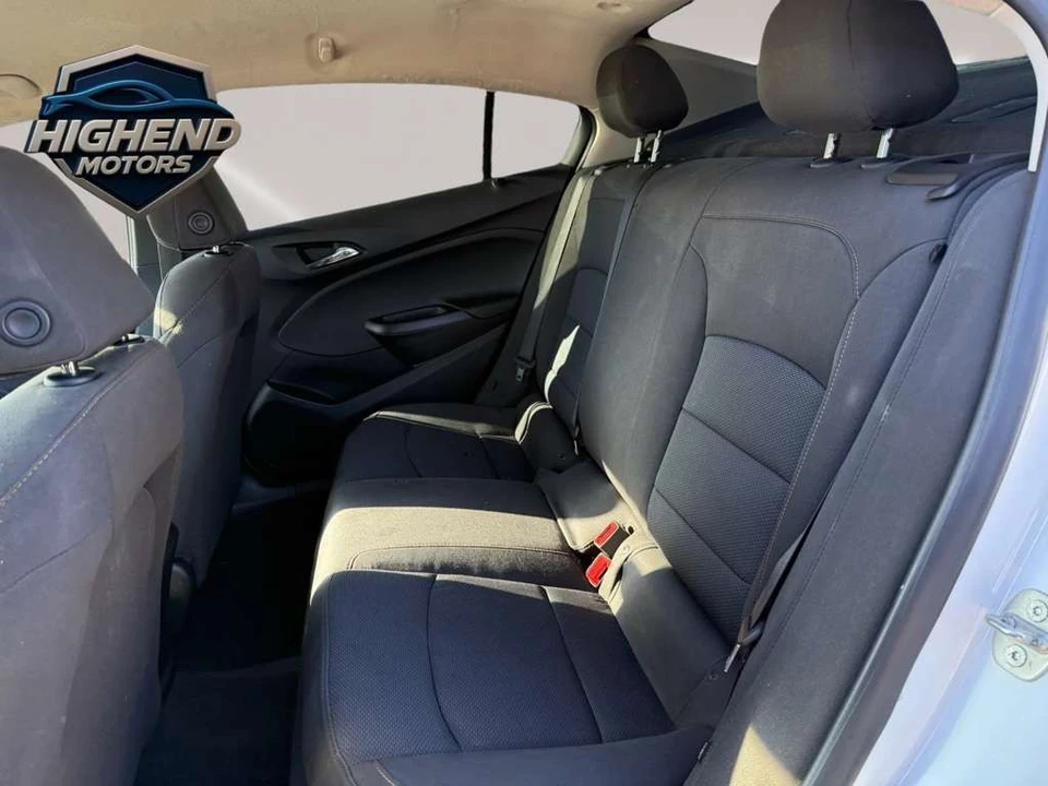 2018 Chevrolet Cruze - Image 18 of 21