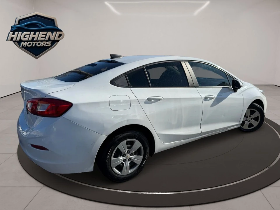 2018 Chevrolet Cruze - Image 8 of 21