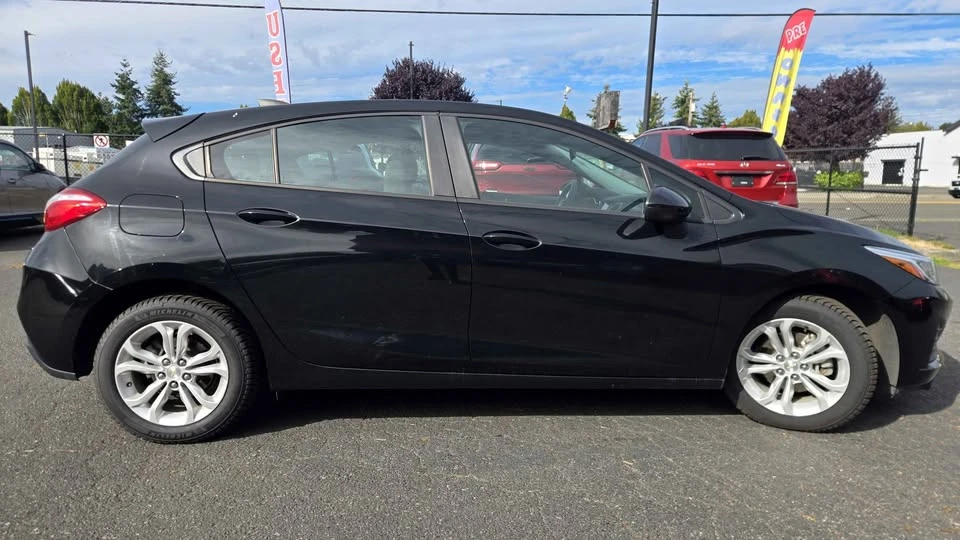 2018 Chevrolet Cruze - Image 6 of 12