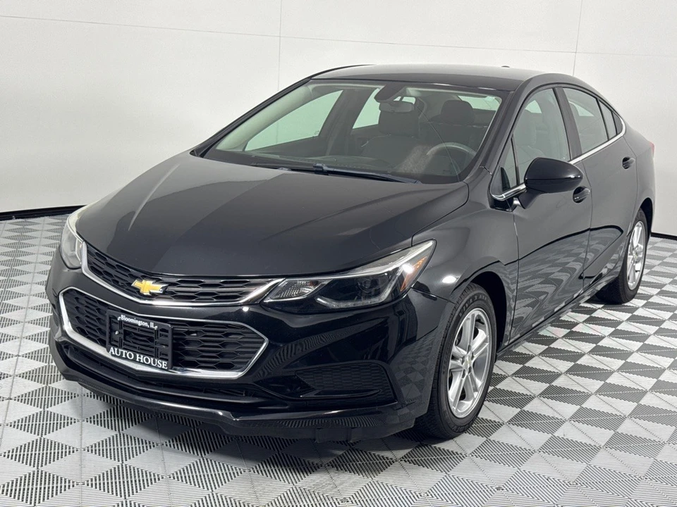 2018 Chevrolet Cruze - Image 11 of 12