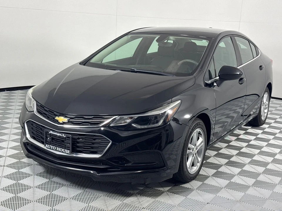 2018 Chevrolet Cruze - Image 11 of 12
