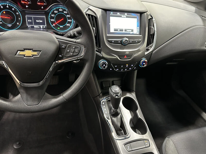 2018 Chevrolet Cruze - Image 9 of 21
