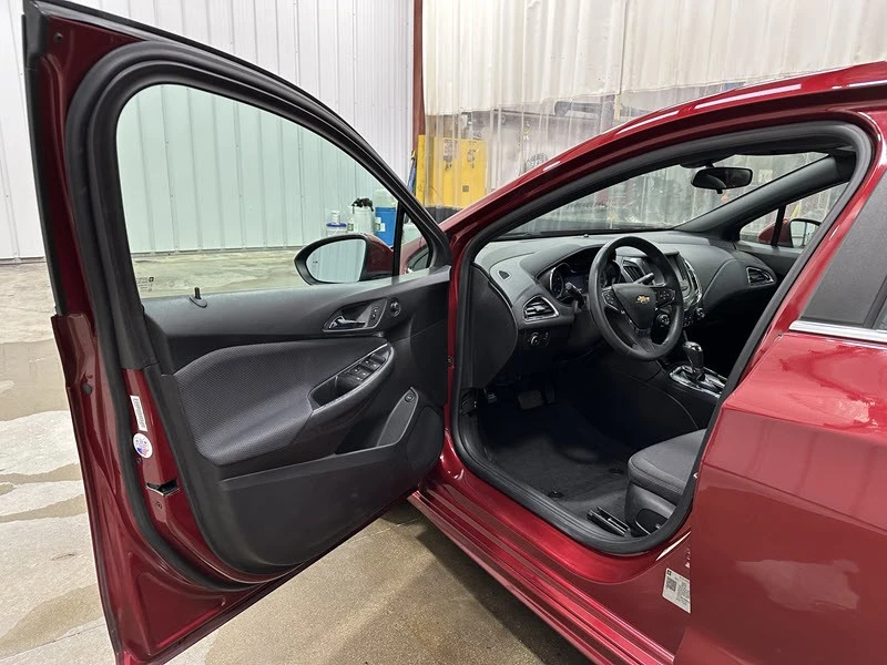 2018 Chevrolet Cruze - Image 7 of 21