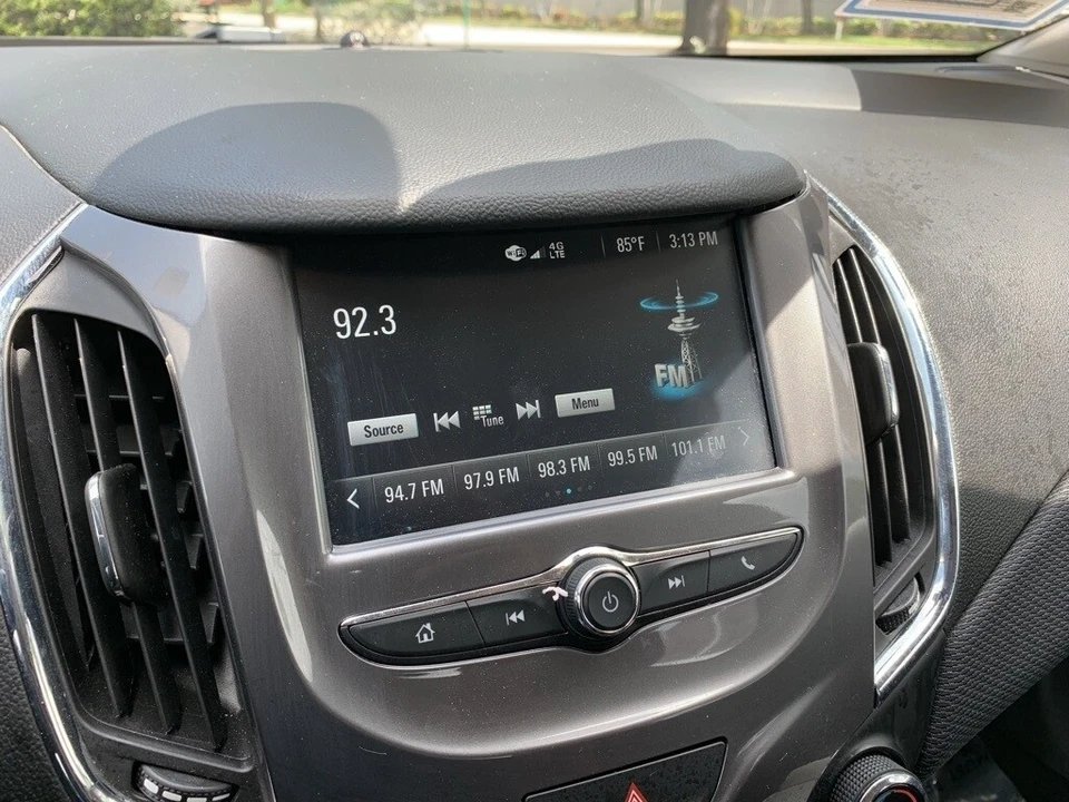2018 Chevrolet Cruze - Image 6 of 12