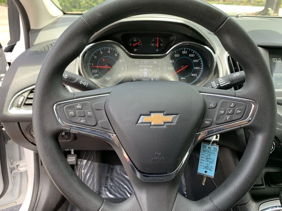 2018 Chevrolet Cruze - Image 5 of 12