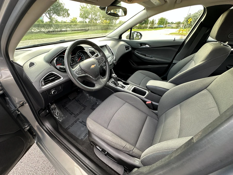 2018 Chevrolet Cruze - Image 13 of 21