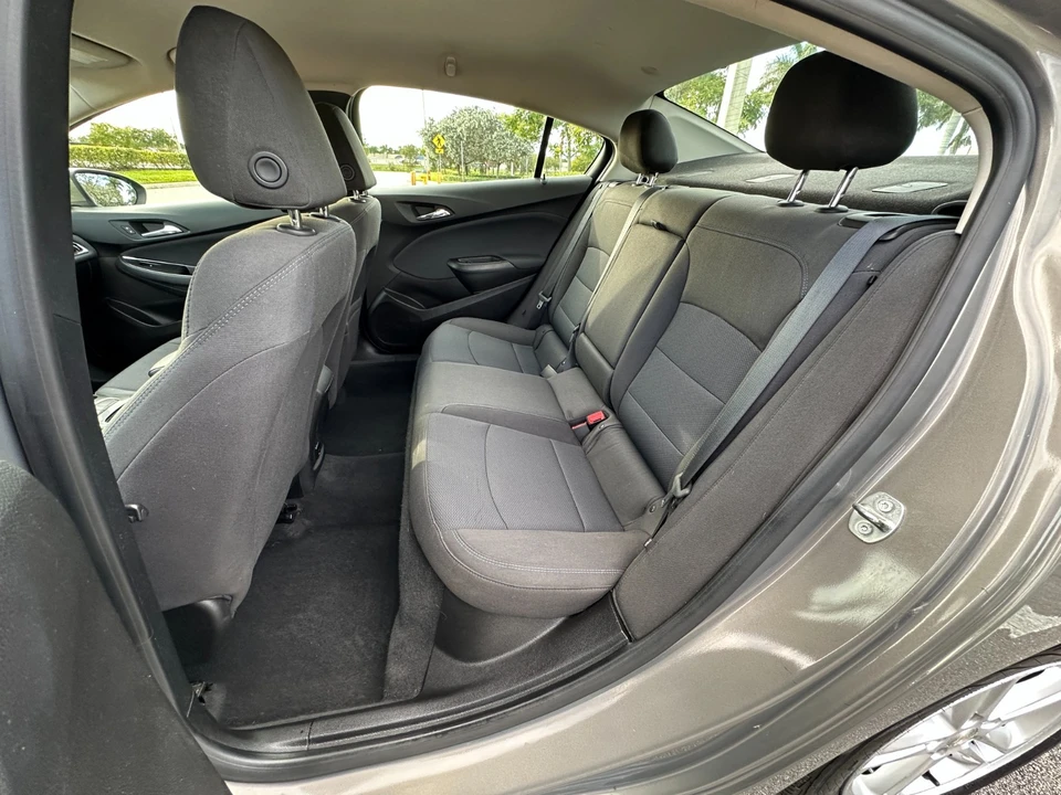 2018 Chevrolet Cruze - Image 14 of 21