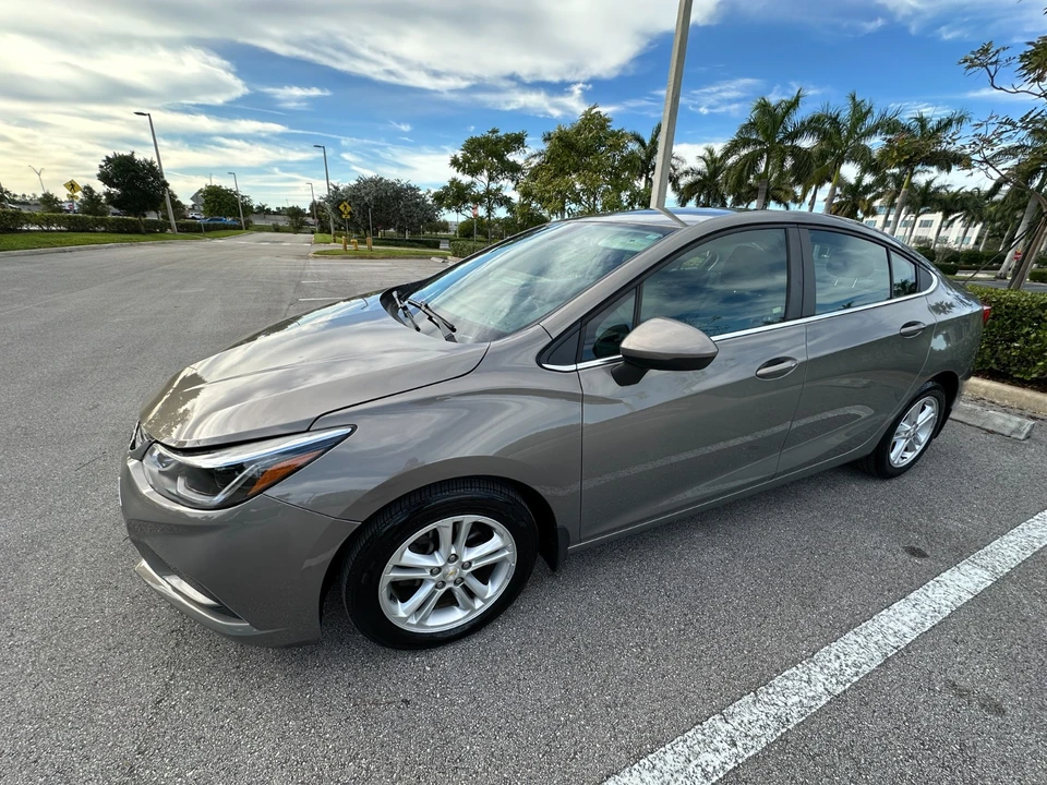 2018 Chevrolet Cruze - Image 3 of 21