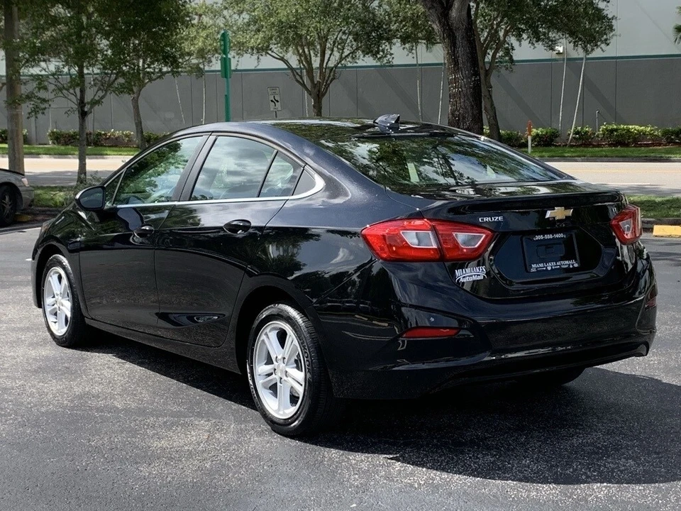 2018 Chevrolet Cruze - Image 4 of 12