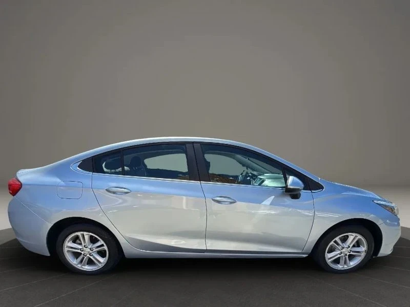 2018 Chevrolet Cruze - Image 4 of 12