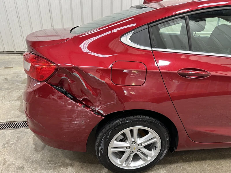 2018 Chevrolet Cruze - Image 16 of 21