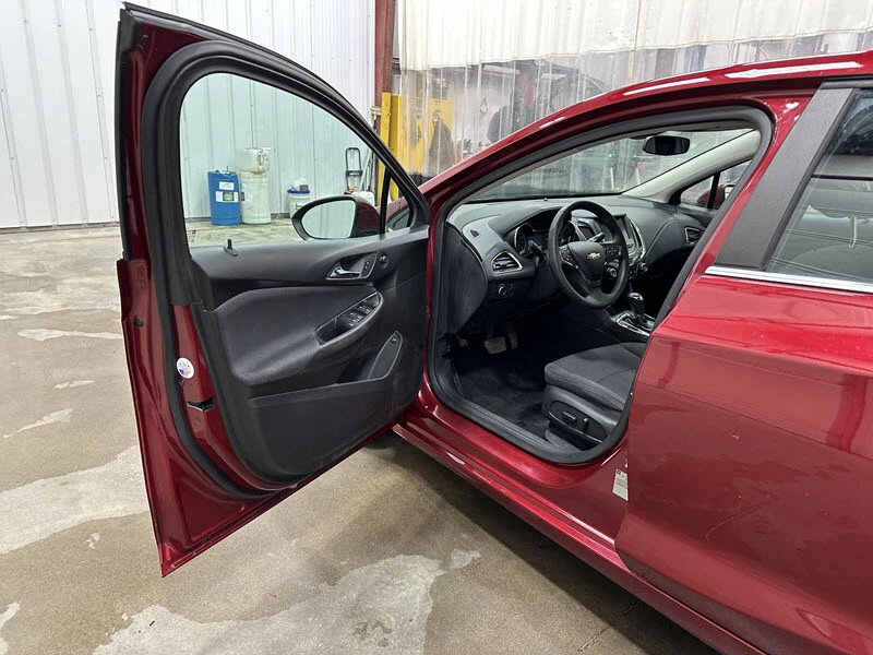 2018 Chevrolet Cruze - Image 7 of 21