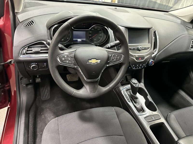 2018 Chevrolet Cruze - Image 8 of 21