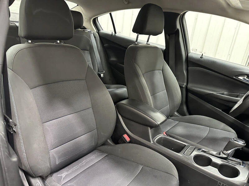 2018 Chevrolet Cruze - Image 20 of 21