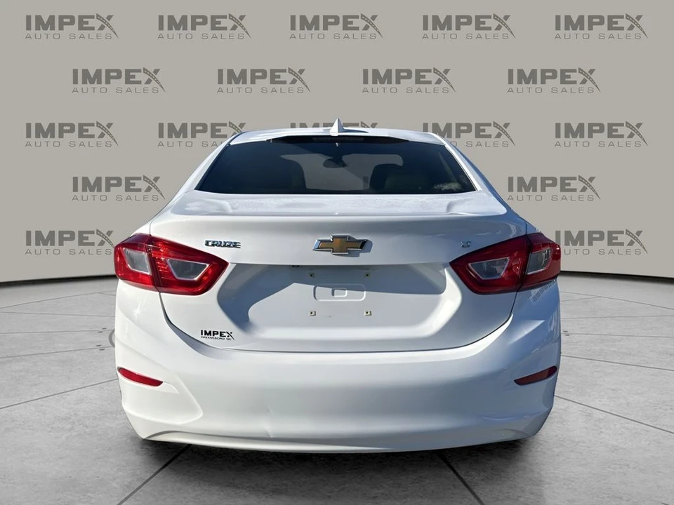 2018 Chevrolet Cruze - Image 4 of 12