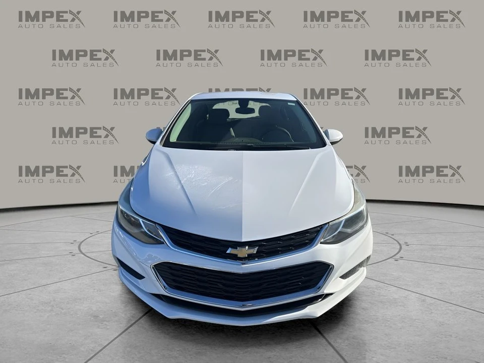 2018 Chevrolet Cruze - Image 8 of 12