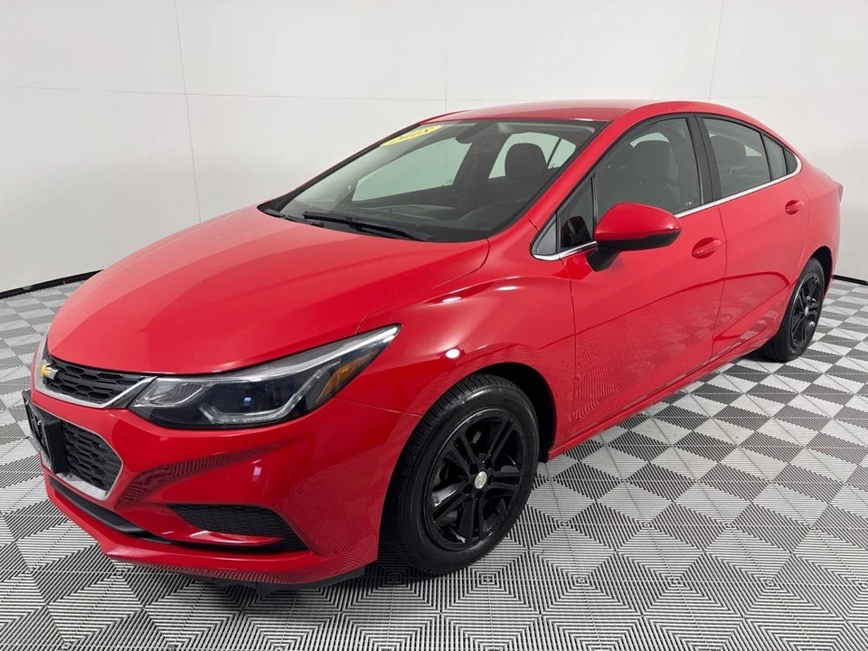 2018 Chevrolet Cruze - Image 10 of 12