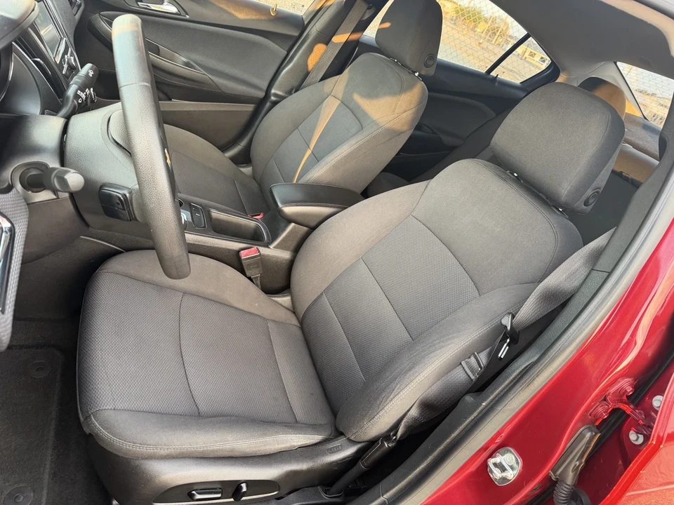 2018 Chevrolet Cruze - Image 10 of 20