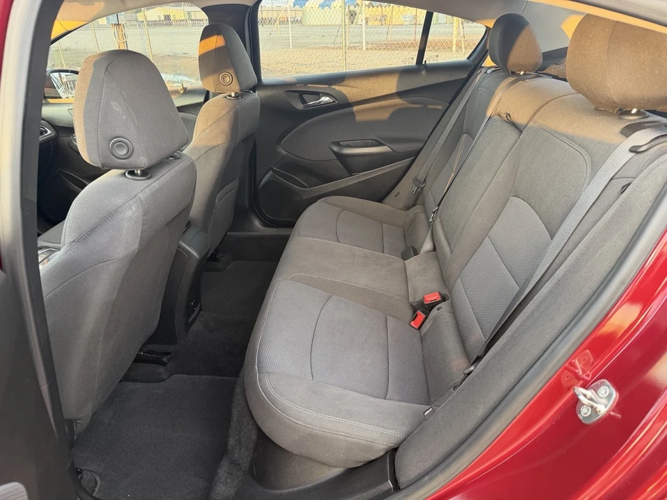 2018 Chevrolet Cruze - Image 13 of 20