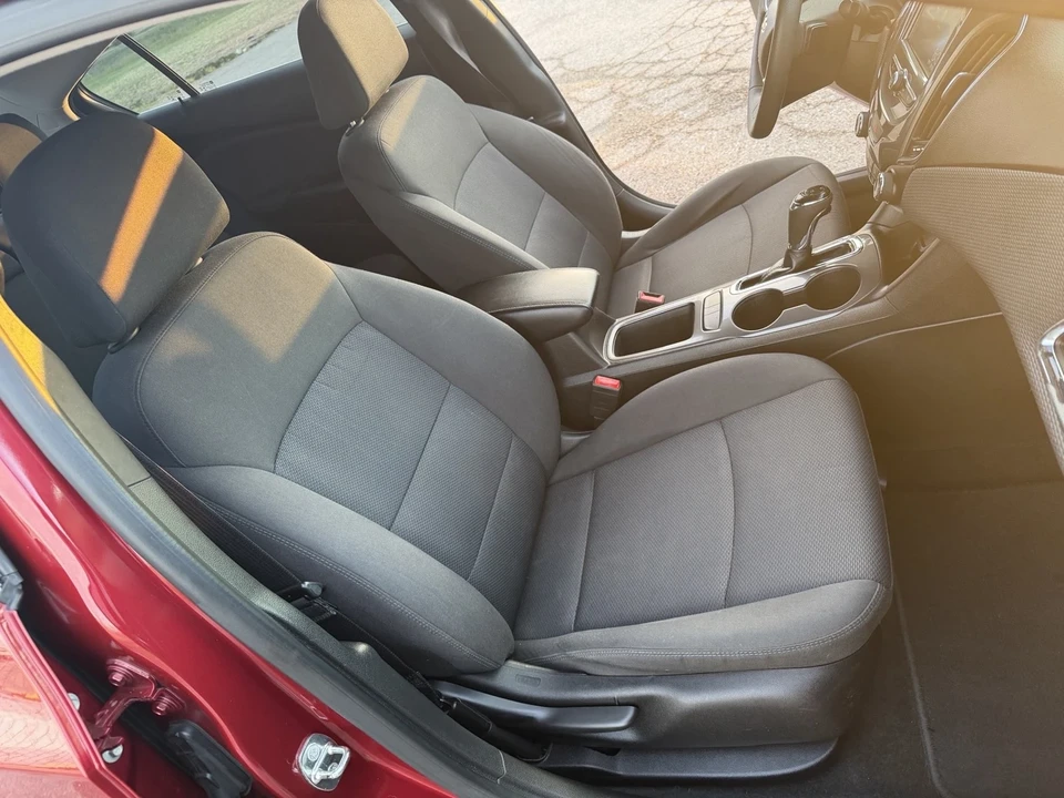 2018 Chevrolet Cruze - Image 18 of 20