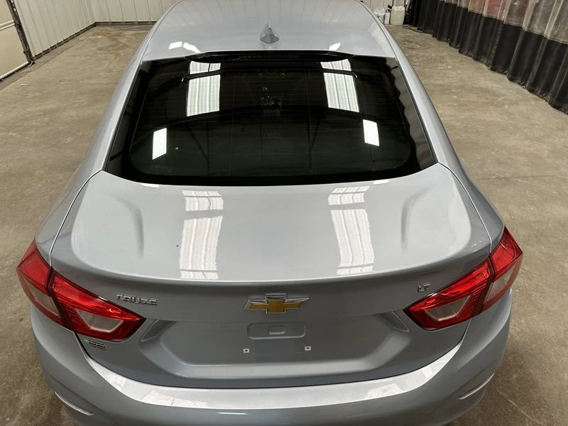 2018 Chevrolet Cruze - Image 15 of 21
