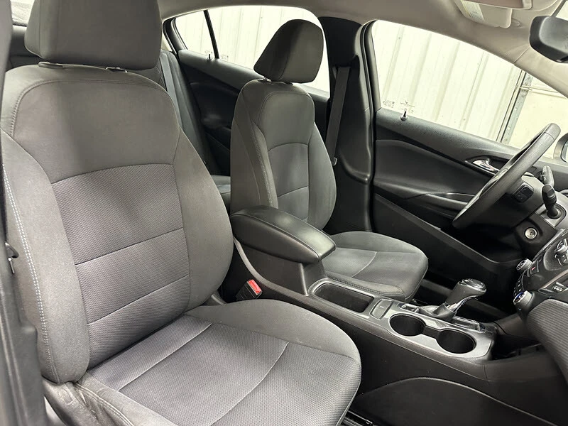 2018 Chevrolet Cruze - Image 20 of 21