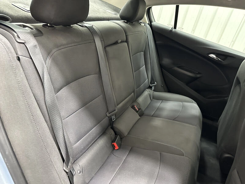 2018 Chevrolet Cruze - Image 17 of 21