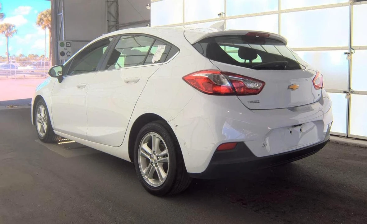 2018 Chevrolet Cruze - Image 6 of 13