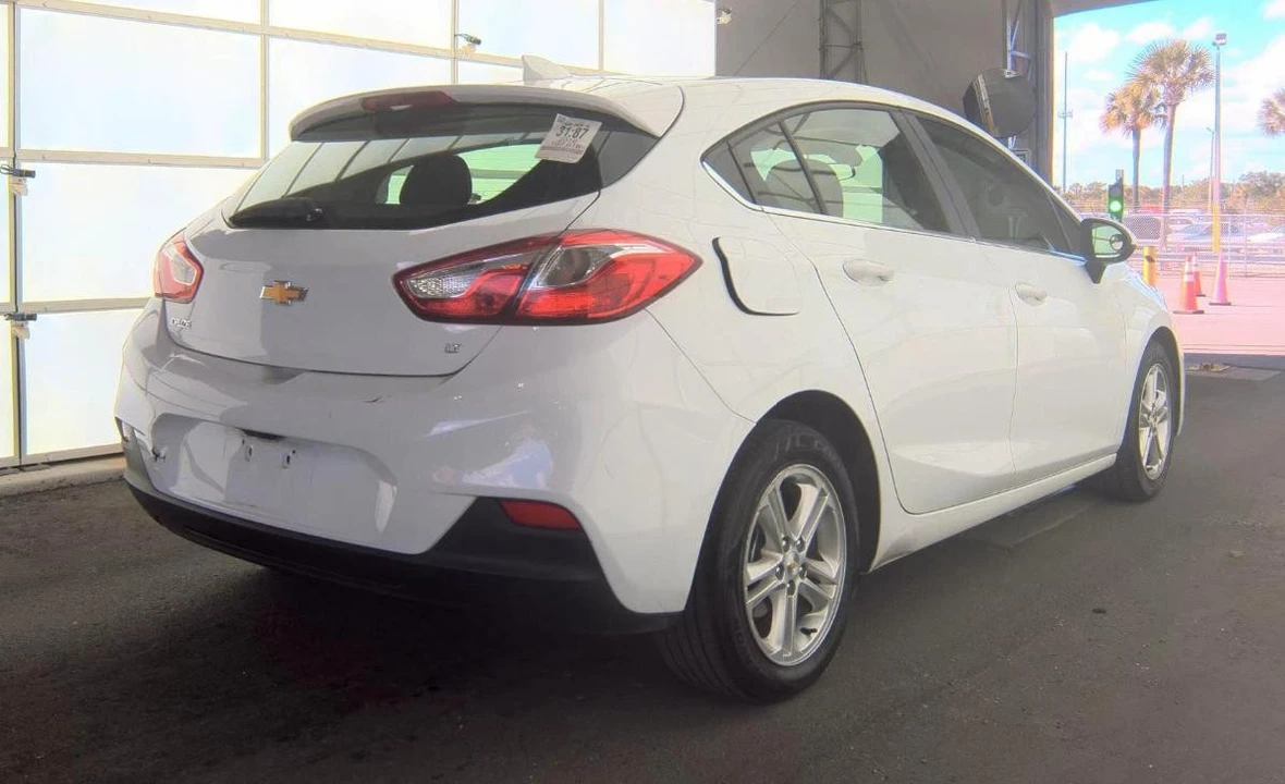 2018 Chevrolet Cruze - Image 4 of 13