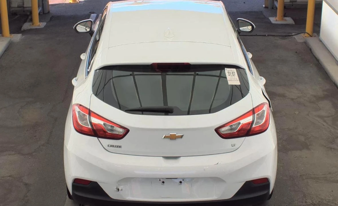 2018 Chevrolet Cruze - Image 5 of 13