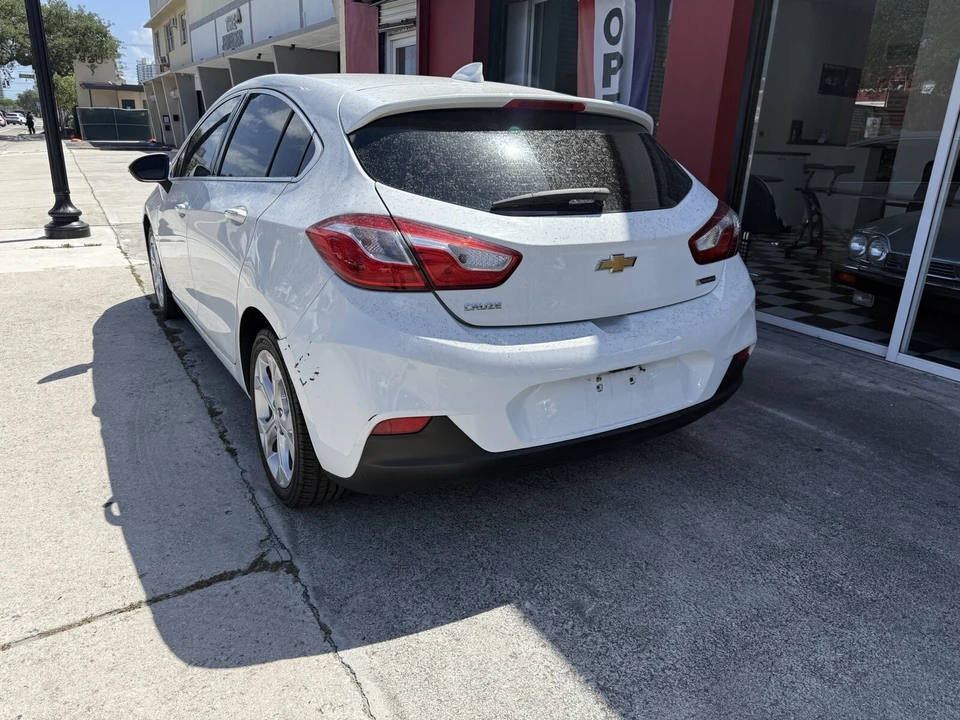 2018 Chevrolet Cruze - Image 3 of 10