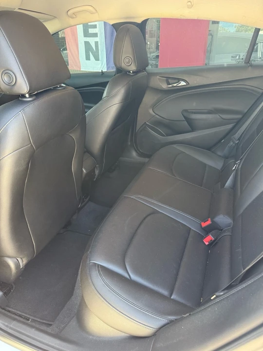 2018 Chevrolet Cruze - Image 8 of 10
