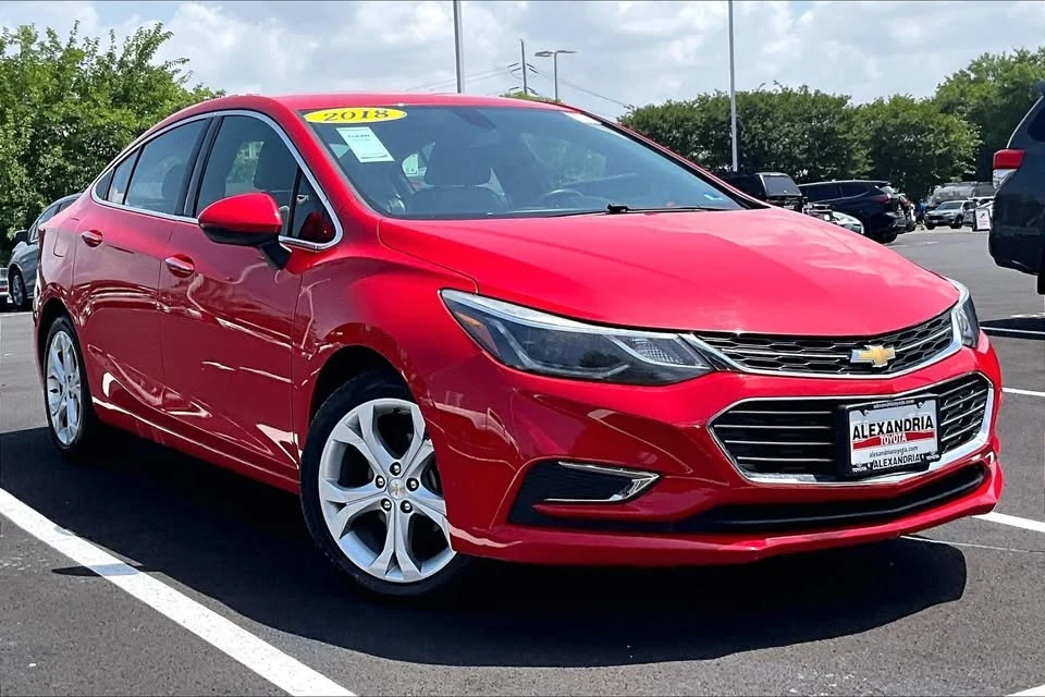2018 Chevrolet Cruze - Image 2 of 20