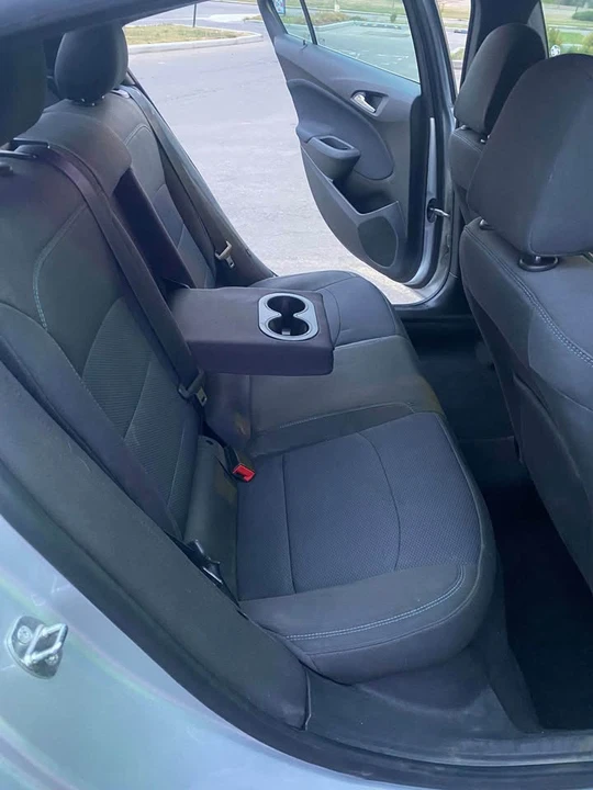 2018 Chevrolet Cruze - Image 9 of 12