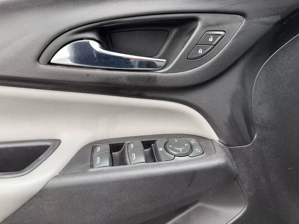 2018 Chevrolet Equinox - Image 16 of 18