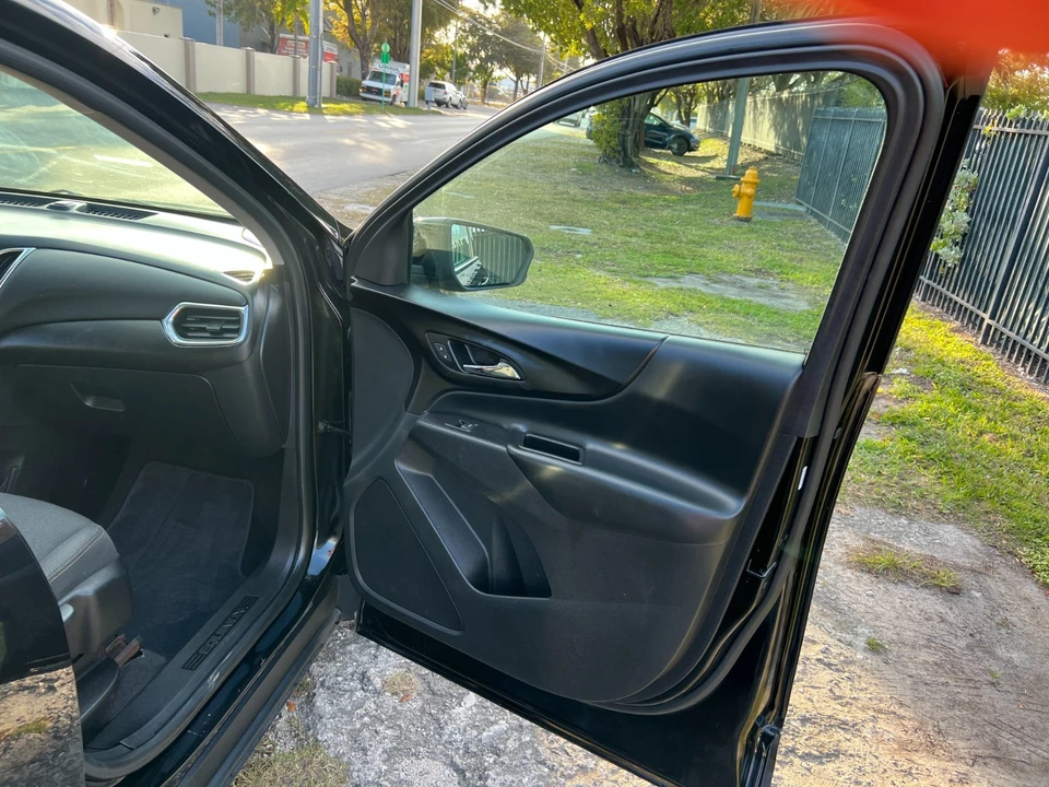 2018 Chevrolet Equinox - Image 16 of 21