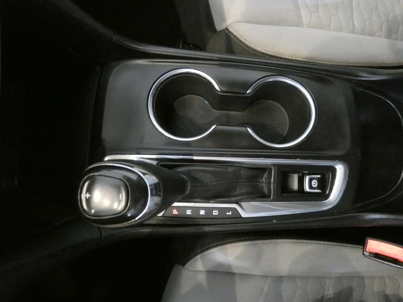 2018 Chevrolet Equinox - Image 15 of 21