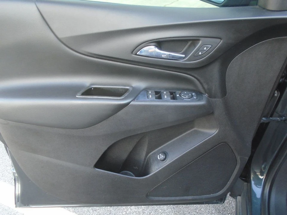 2018 Chevrolet Equinox - Image 10 of 12