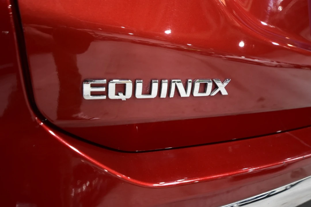 2018 Chevrolet Equinox - Image 10 of 12