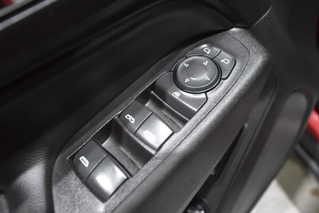 2018 Chevrolet Equinox - Image 14 of 21