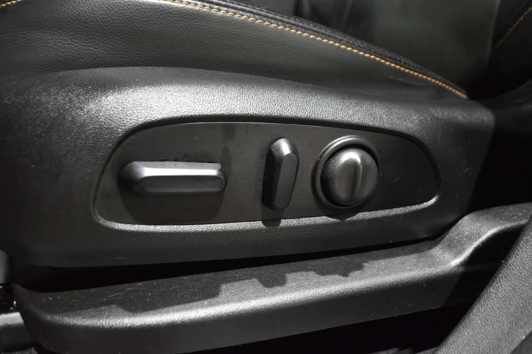 2018 Chevrolet Equinox - Image 16 of 21