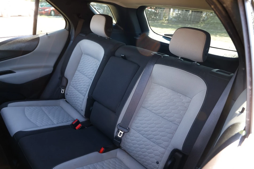 2018 Chevrolet Equinox - Image 8 of 12