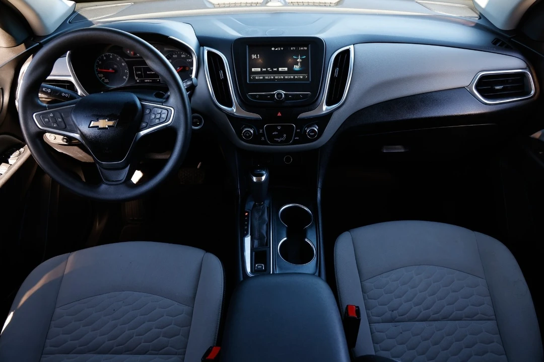 2018 Chevrolet Equinox - Image 2 of 12